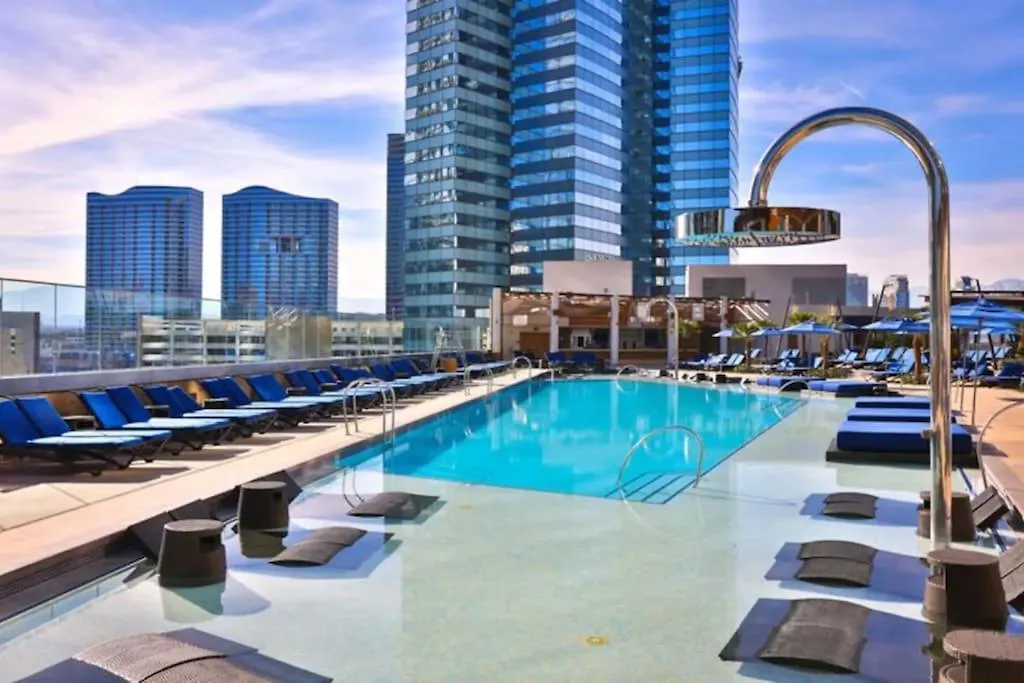 Penthouse With Epic Strip Views - 2Bd & 2Ba - No Resort Fees! Las Vegas