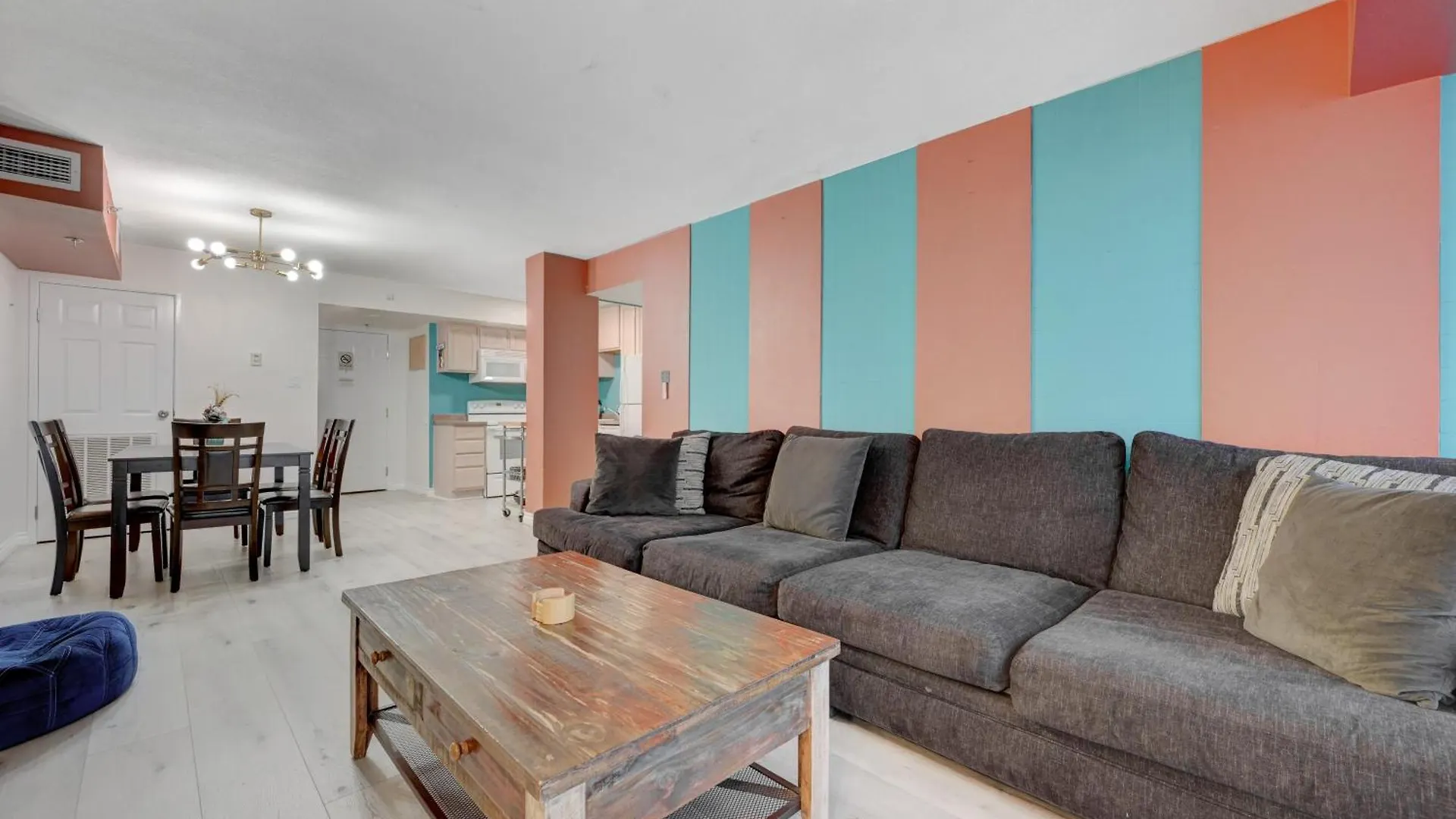 Penthouse With Epic Strip Views - 2Bd & 2Ba - No Resort Fees! Las Vegas